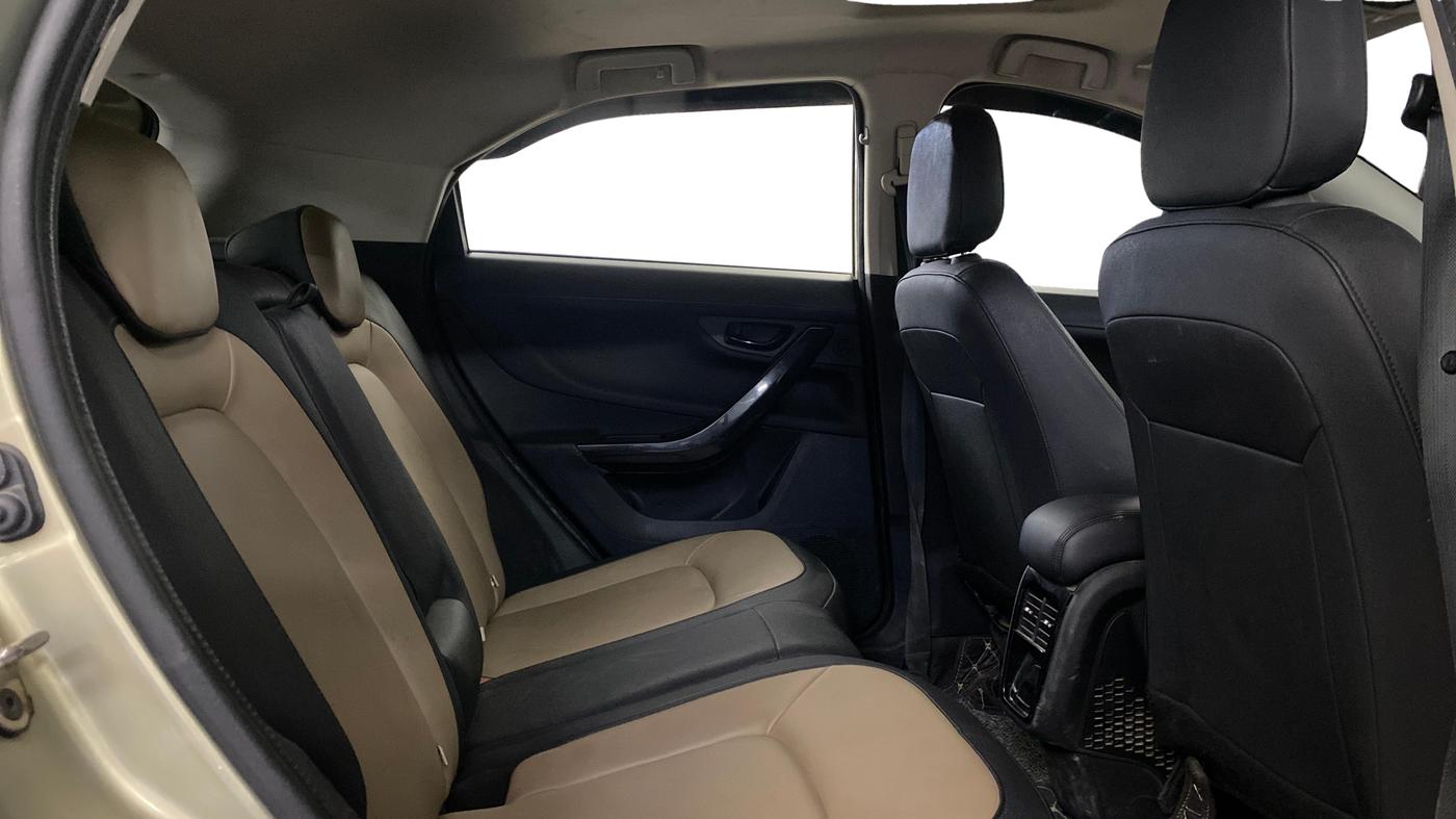 2022 Tata NEXON XZ PLUS PETROL KAZIRANGA, Petrol, Manual, 1,03,485 km, Right Side Rear Door Cabin