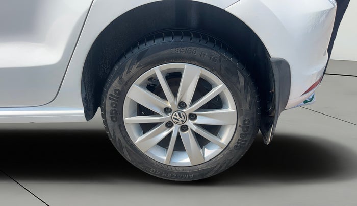 2014 Volkswagen Polo HIGHLINE1.2L, Petrol, Manual, 66,814 km, Left Rear Wheel