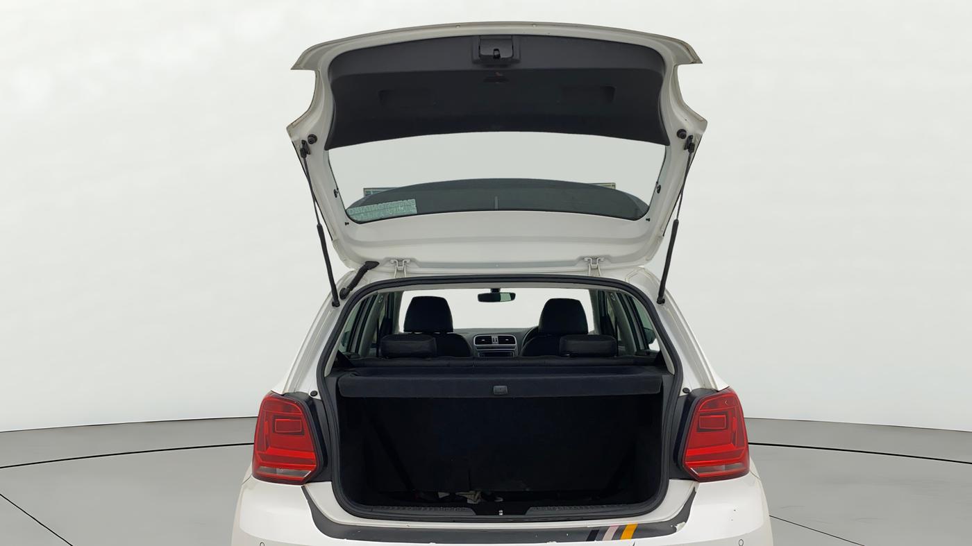2021 Volkswagen Polo HIGHLINE PLUS 1.0L TSI AT, Petrol, Automatic, 96,181 km, Boot Door Open