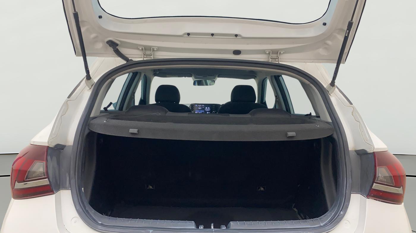 2021 Hyundai NEW I20 SPORTZ 1.2 AT, Petrol, Automatic, 91,120 km, Boot Open Zoomed View