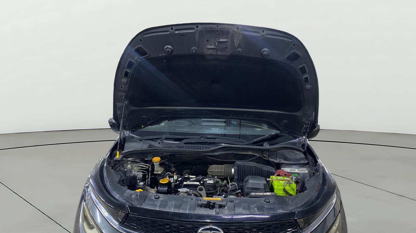 2022 Tata ALTROZ XE PETROL, Petrol, Manual, 47,497 km, Open Bonet
