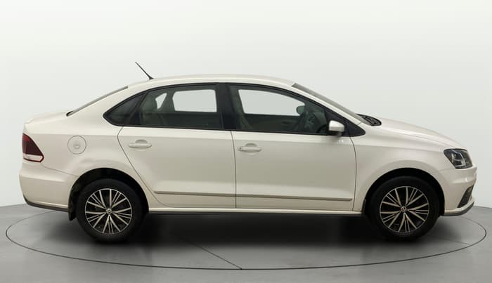 2020 Volkswagen Vento HIGHLINE 1.0L TSI, Petrol, Manual, 72,576 km, Right Side View
