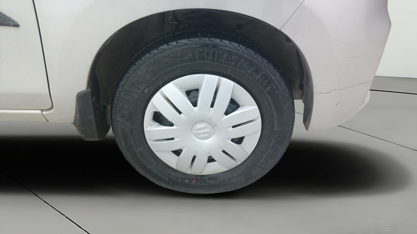 2020 Maruti Alto VXI PLUS, Petrol, Manual, 14,065 km, Right Front Wheel