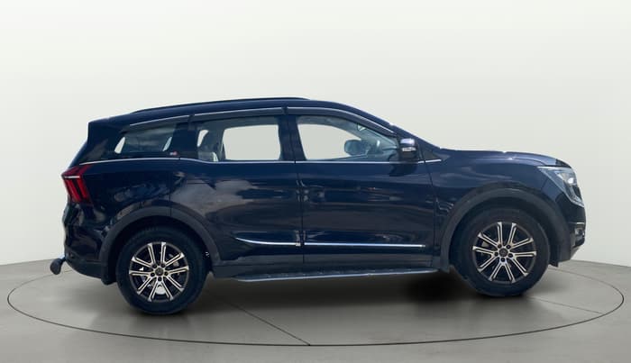 2021 Mahindra XUV700 AX 7 P AT 7 STR, Petrol, Automatic, 21,291 km, Right Side View