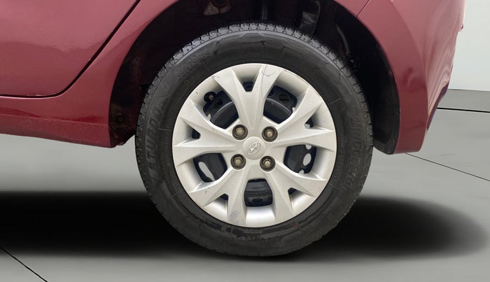 2015 Hyundai Grand i10 MAGNA 1.2 KAPPA VTVT, Petrol, Manual, 1,02,210 km, Left Rear Wheel