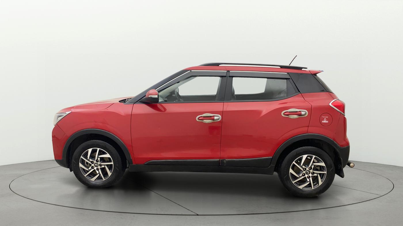 2022 Mahindra XUV300 W8 (O) 1.5 DIESEL, Diesel, Manual, 80,998 km, Left Side