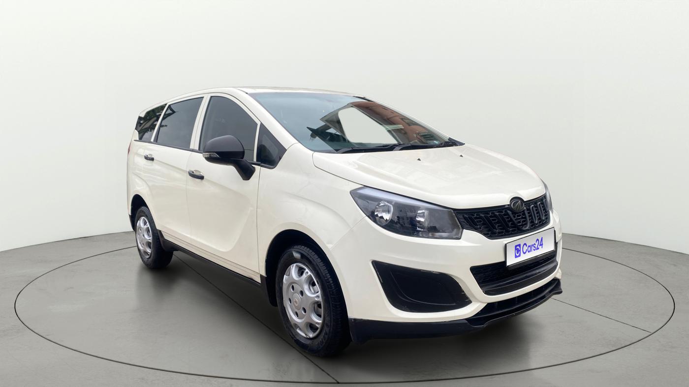 2019 Mahindra MARAZZO M2 8 STR, Diesel, Manual, 14,976 km, Right Front Diagonal