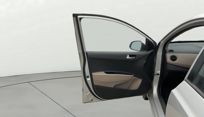 2015 Hyundai Xcent S 1.2, Petrol, Manual, 44,917 km, LHS Front Door