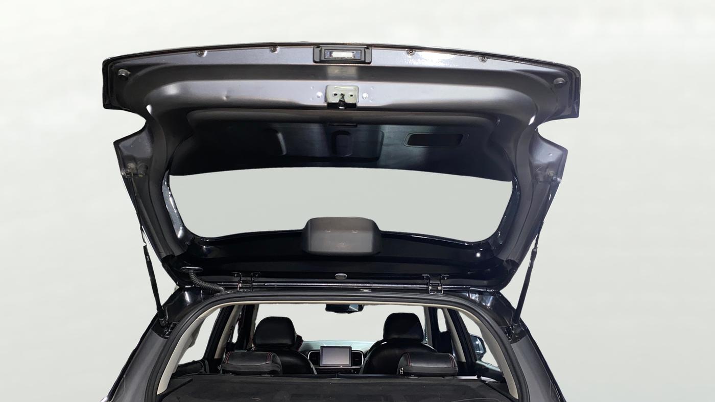 2021 Hyundai VENUE SX PLUS 1.0 TURBO DCT DUAL TONE, Petrol, Automatic, 38,578 km, Boot Door Open