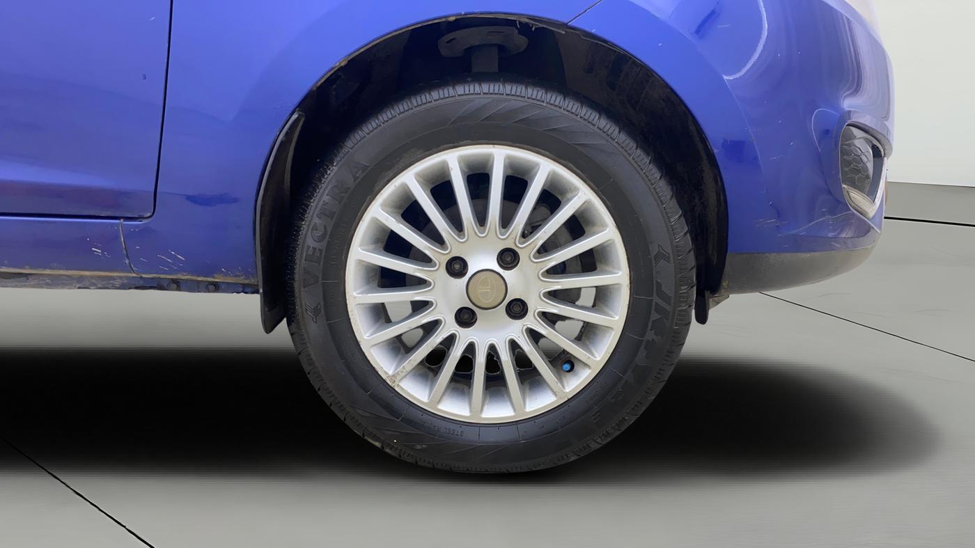 2015 Tata Zest XT PETROL, Petrol, Manual, 69,143 km, Right Front Wheel
