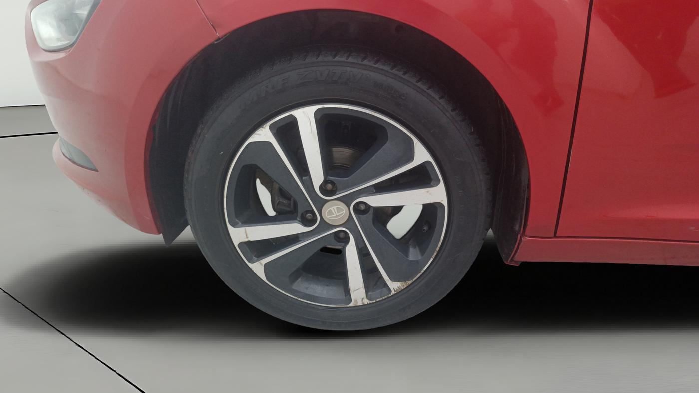 2020 Tata ALTROZ XZ PETROL, Petrol, Manual, 47,750 km, Left Front Wheel