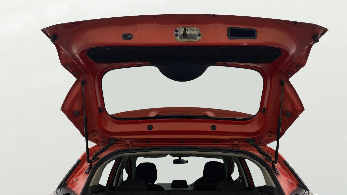 2020 Tata NEXON XZ PLUS DIESEL, Diesel, Manual, 77,215 km, Boot Door Open