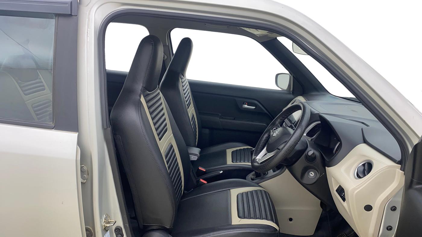 2022 Maruti New Wagon-R ZXI PLUS 1.2, Petrol, Manual, 49,363 km, Right Side Front Door Cabin