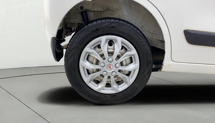 2018 Maruti Wagon R 1.0 LXI CNG, CNG, Manual, 57,393 km, Right Rear Wheel