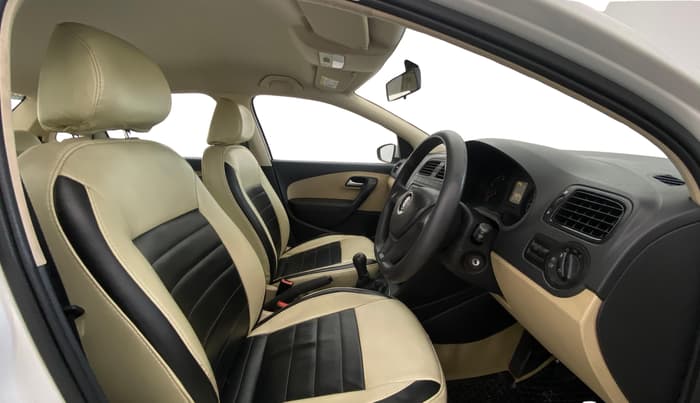 2017 Volkswagen Ameo COMFORTLINE 1.2L, Petrol, Manual, 87,407 km, Right Side Front Door Cabin