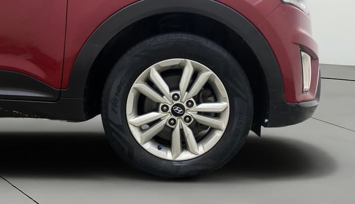 2015 Hyundai Creta SX PLUS 1.6 PETROL, Petrol, Manual, 1,05,261 km, Right Front Wheel