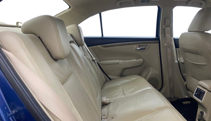 2018 Maruti Ciaz ALPHA  AT 1.5 SHVS PETROL, Petrol, Automatic, 58,671 km, Right Side Rear Door Cabin