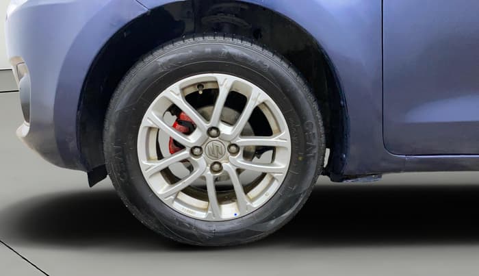 2018 Maruti Swift ZXI AMT, Petrol, Automatic, 46,527 km, Left Front Wheel