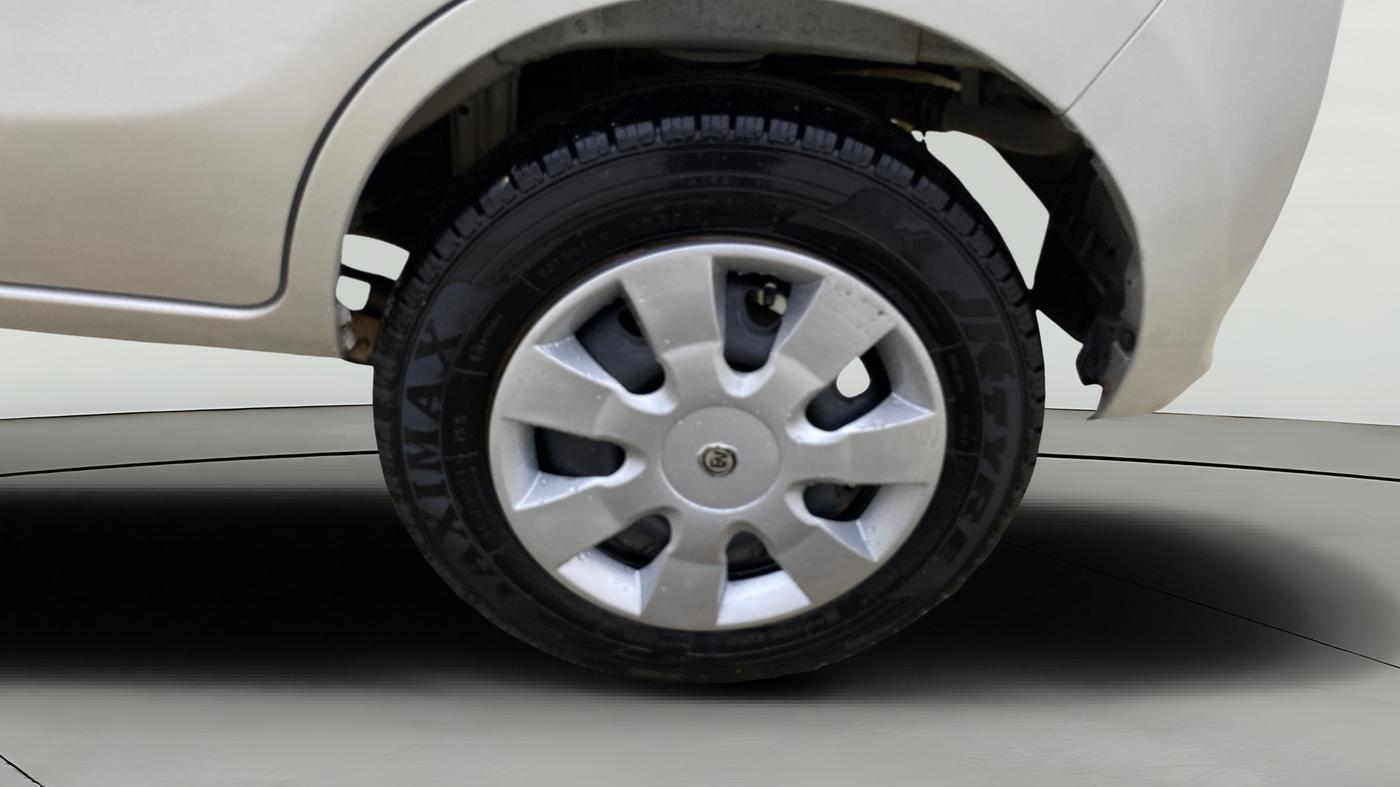 2016 Maruti Alto K10 VXI, Petrol, Manual, 69,808 km, Left Rear Wheel