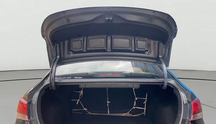 2019 Hyundai Verna 1.6 VTVT SX + AT, Petrol, Automatic, 40,950 km, Boot Door Open