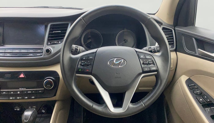 2019 Hyundai Tucson GLS 2WD AT PETROL, Petrol, Automatic, 63,629 km, Steering Wheel Close Up