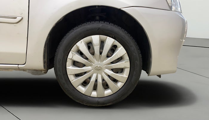 2013 Toyota Etios G, Petrol, Manual, 1,11,026 km, Right Front Wheel