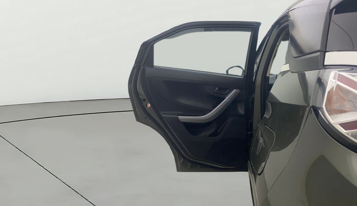 2021 Tata NEXON XM SUNROOF PETROL, Petrol, Manual, 57,309 km, LHS Rear Door