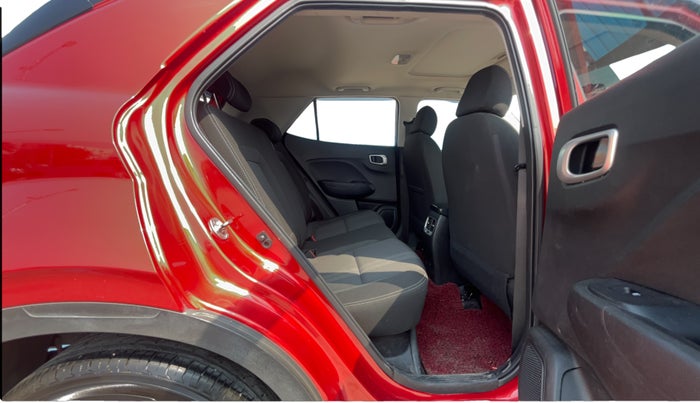 2019 Hyundai VENUE SX 1.0 TURBO, Petrol, Manual, 58,526 km, Right Side Rear Door Cabin