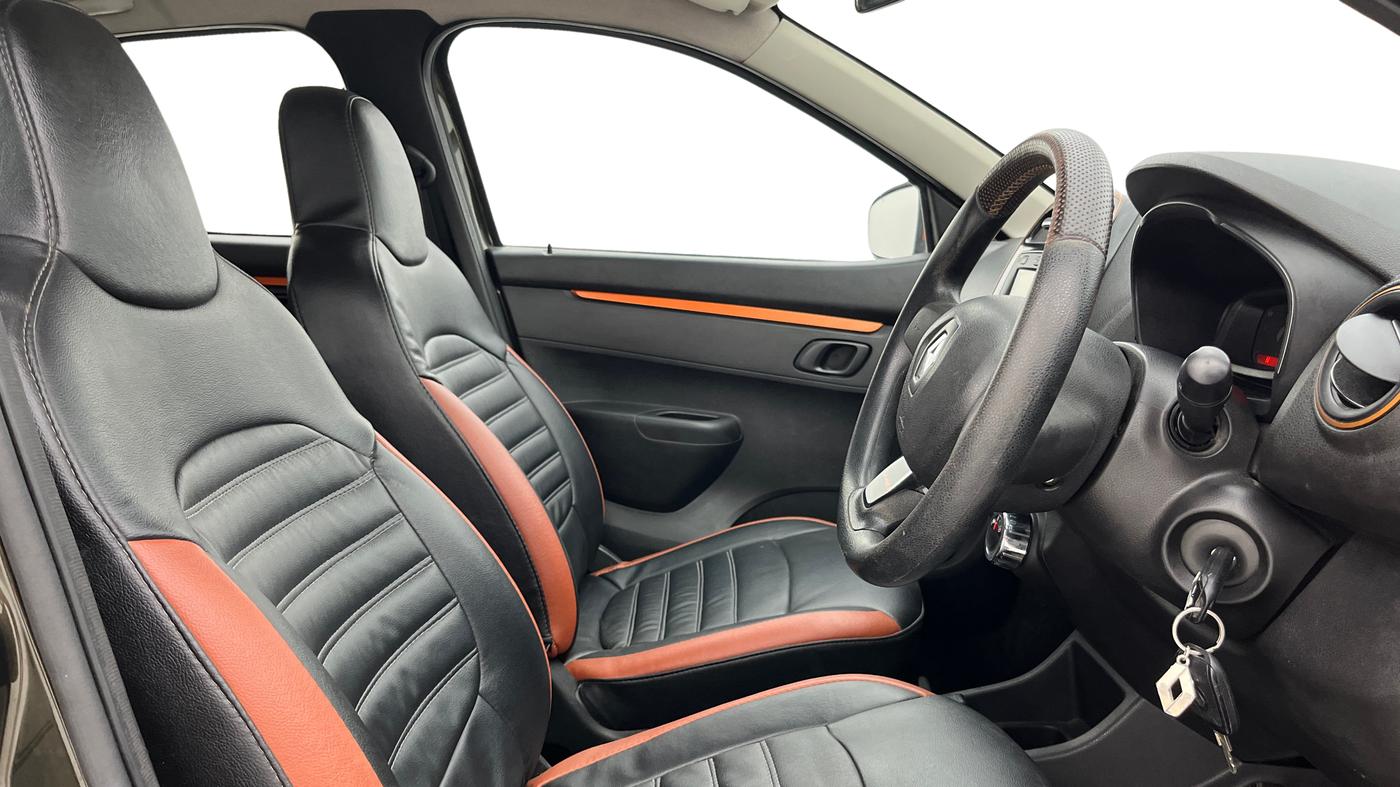 2017 Renault Kwid CLIMBER 1.0 AMT, Petrol, Automatic, 30,014 km, Right Side Front Door Cabin