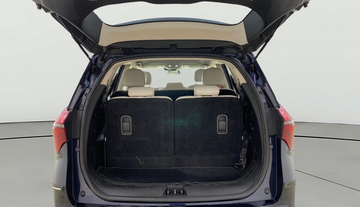 2022 Mahindra XUV700 AX 7 LUXURY D MT 7 STR, Diesel, Manual, 39,656 km, Boot Open Zoomed View