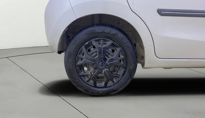 2016 Maruti Celerio VXI CNG, CNG, Manual, 98,051 km, Right Rear Wheel