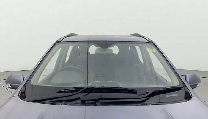 2015 Mahindra XUV500 W6, Diesel, Manual, 1,08,852 km, Front Windshield