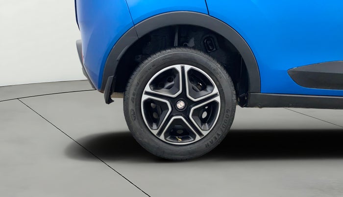 2018 Tata NEXON XM PETROL, Petrol, Manual, 38,913 km, Right Rear Wheel