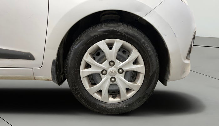 2014 Hyundai Grand i10 MAGNA 1.2 KAPPA VTVT, Petrol, Manual, 36,067 km, Right Front Wheel