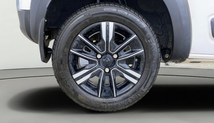 2023 Renault Kwid CLIMBER MT 1.0, Petrol, Manual, 3,688 km, Right Rear Wheel