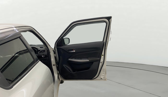 2021 Maruti Swift ZXI, Petrol, Manual, 54,043 km, RHS Front Door