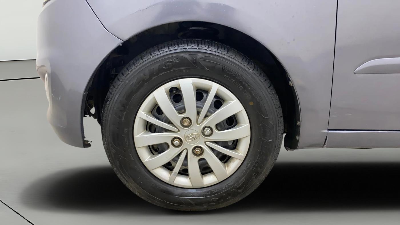 2015 Hyundai i10 SPORTZ 1.1, Petrol, Manual, 82,935 km, Left Front Wheel