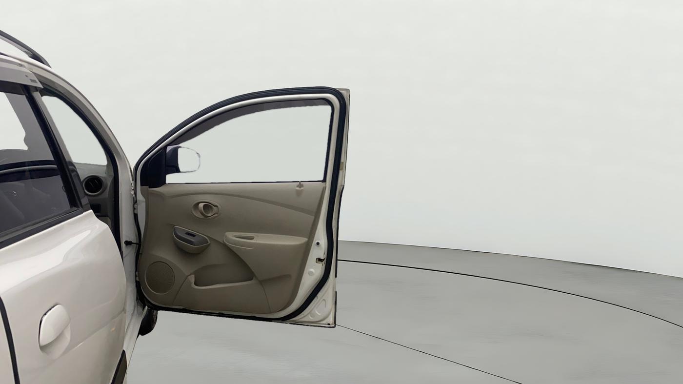 2014 Datsun Go T, Petrol, Manual, 1,12,672 km, RHS Front Door