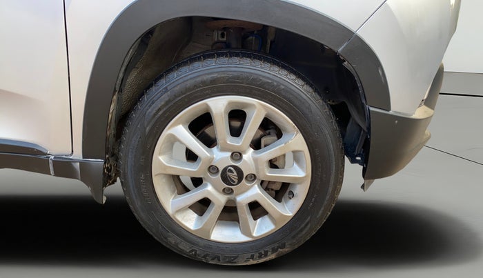 2017 Mahindra Kuv100 K8 5 STR, Petrol, Manual, 22,861 km, Right Front Wheel