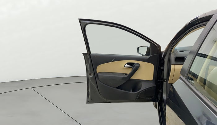 2017 Volkswagen Ameo COMFORTLINE 1.2L, Petrol, Manual, 38,247 km, LHS Front Door