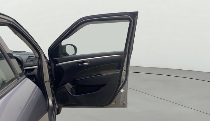 2013 Maruti Swift VDI, Diesel, Manual, 1,28,567 km, RHS Front Door