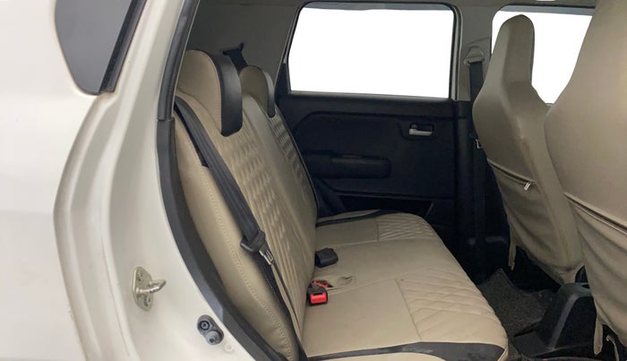 2023 Maruti New Wagon-R VXI 1.0, Petrol, Manual, 31,249 km, Right Side Rear Door Cabin