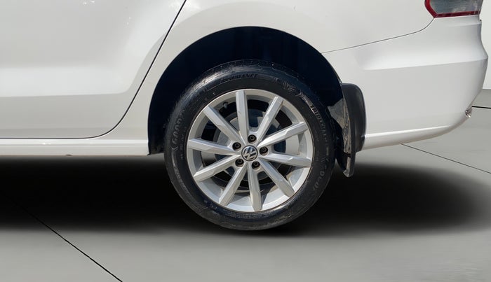 2018 Volkswagen Vento HIGHLINE PLUS 1.5 AT 16 ALLOY, Diesel, Automatic, 1,31,512 km, Left Rear Wheel