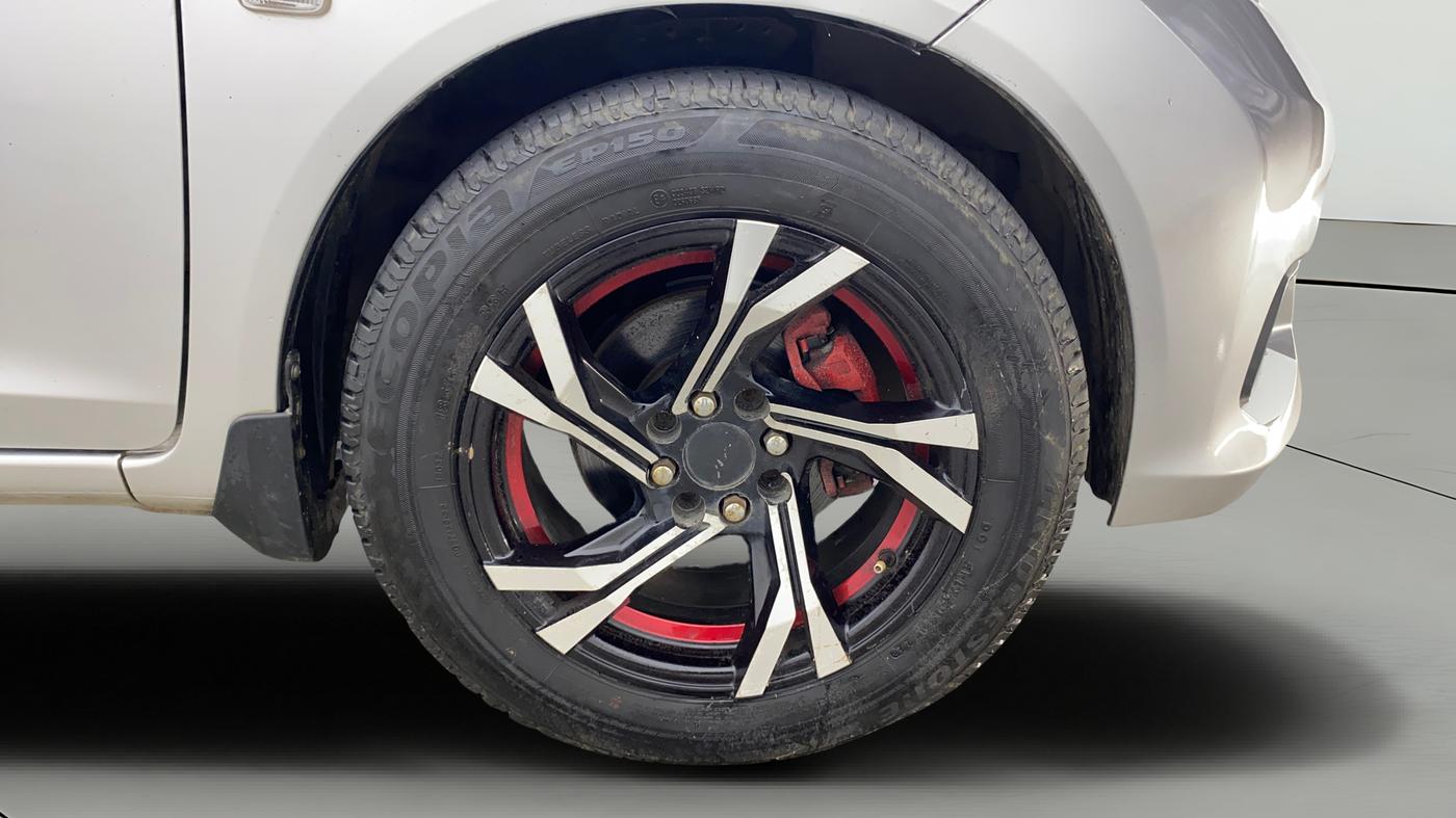 2014 Honda Mobilio 1.5L I-VTEC E, Petrol, Manual, 55,280 km, Right Front Wheel