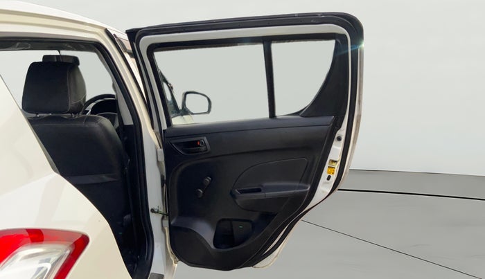 2016 Maruti Swift LXI (O), Petrol, Manual, 64,386 km, RHS Rear Door