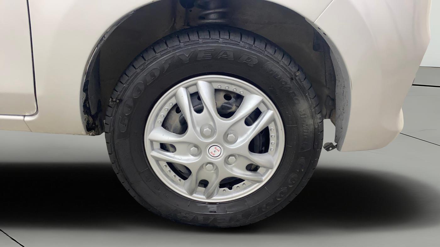 2018 Maruti Alto 800 LXI, Petrol, Manual, 52,429 km, Right Front Wheel