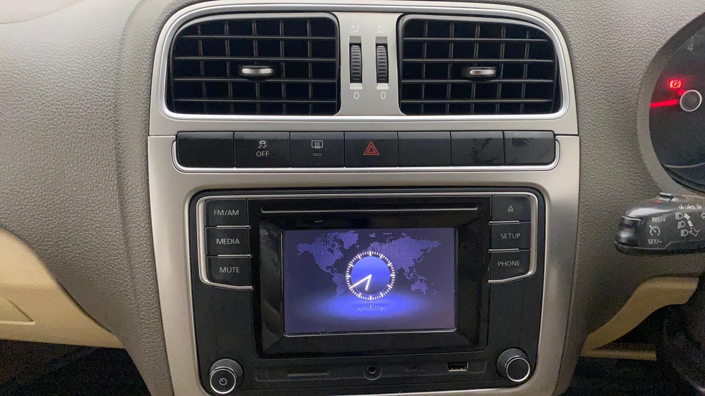 2016 Volkswagen Vento HIGHLINE PETROL AT, Petrol, Automatic, 52,937 km, Air Conditioner