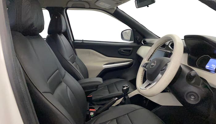 2022 Nissan MAGNITE XE, Petrol, Manual, 37,327 km, Right Side Front Door Cabin