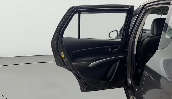 2018 Maruti S Cross ALPHA 1.3, Diesel, Manual, 1,22,381 km, LHS Rear Door
