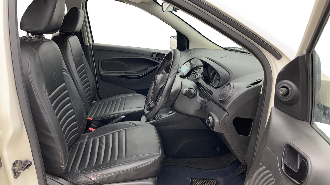 2021 Ford New Figo TITANIUM 1.2 PETROL MT, Petrol, Manual, 21,674 km, Right Side Front Door Cabin